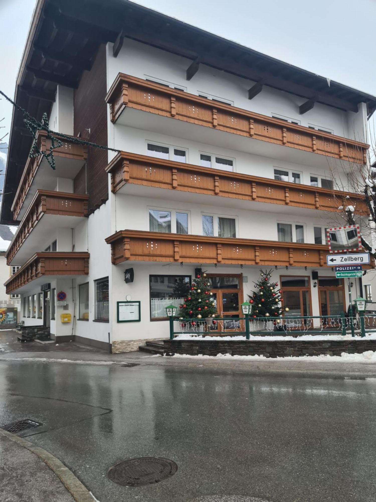 Gasthof Hotel Kirchenwirt 齐勒河谷采尔 外观 照片