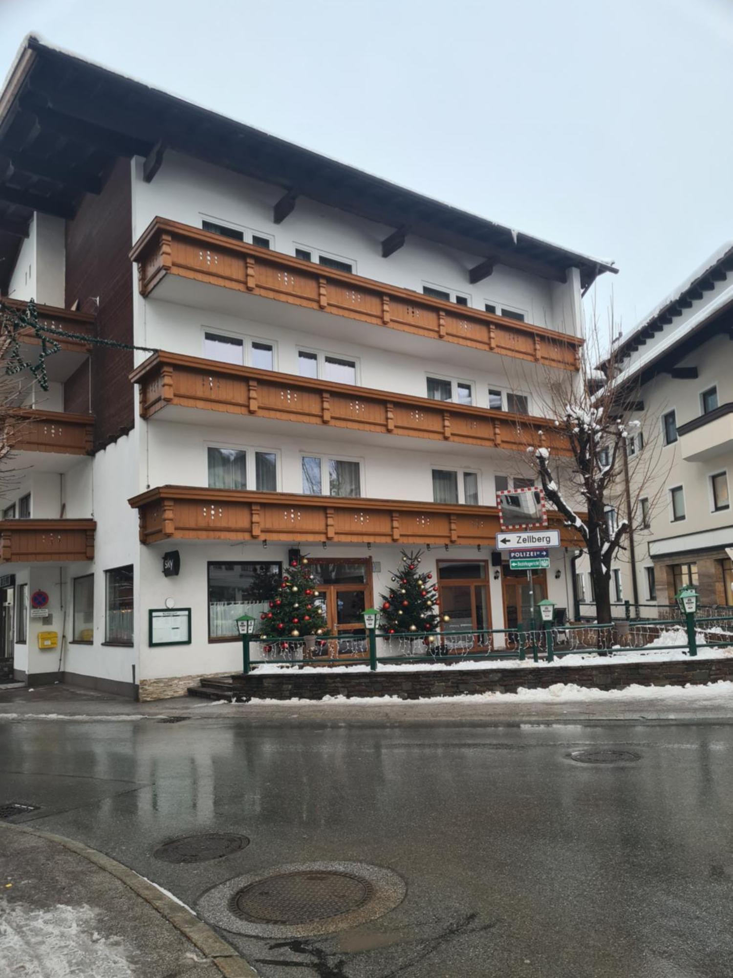 Gasthof Hotel Kirchenwirt 齐勒河谷采尔 外观 照片