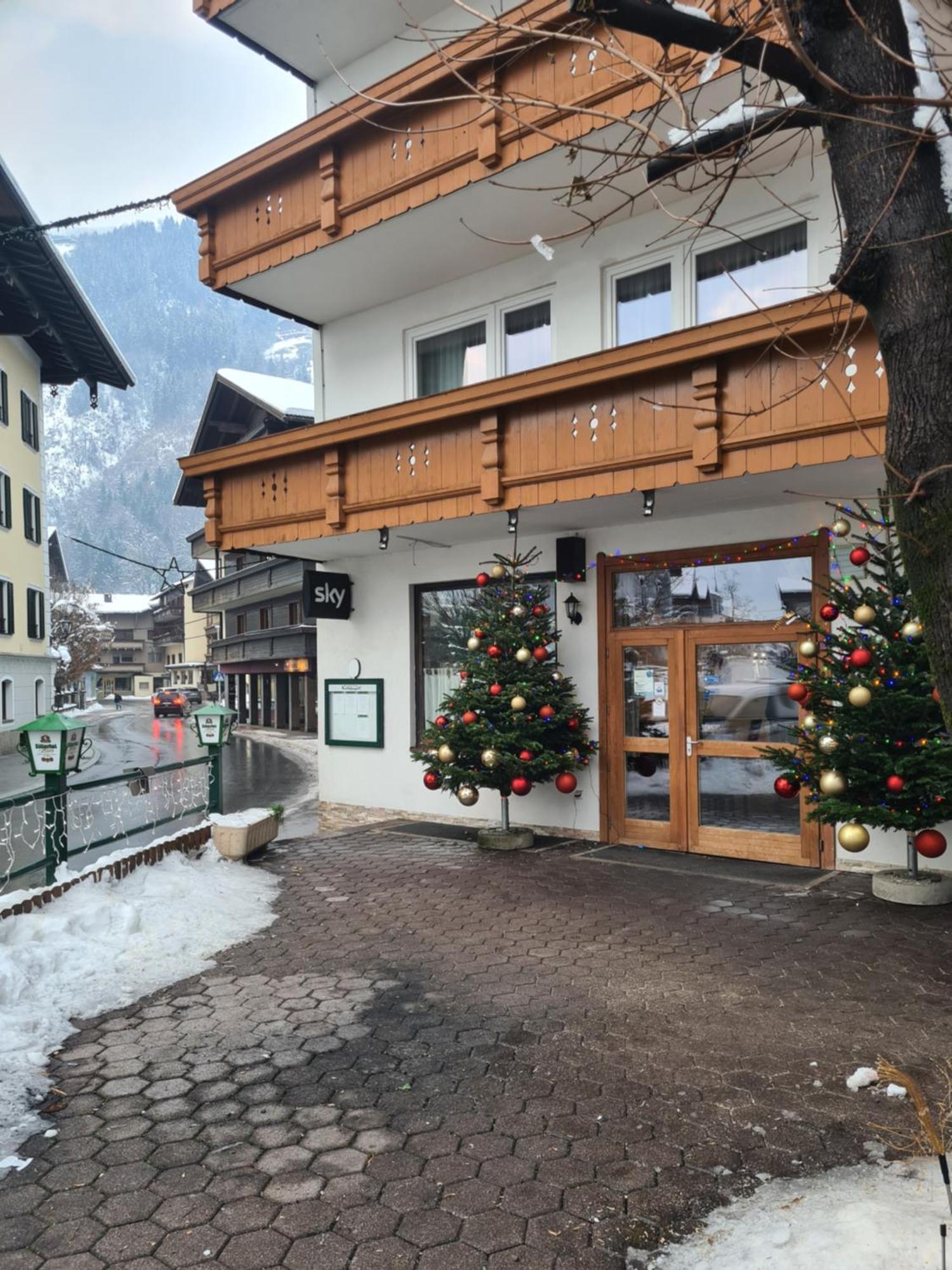 Gasthof Hotel Kirchenwirt 齐勒河谷采尔 外观 照片